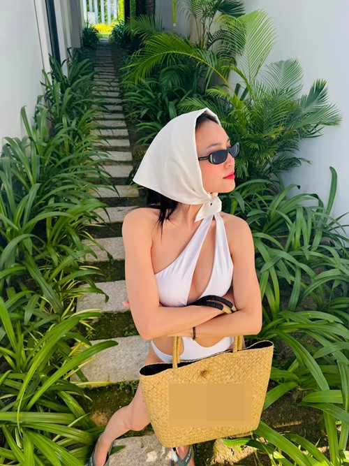 Xinh đẹp, giàu có, tài năng, Lan Ngọc vẫn độc thân.