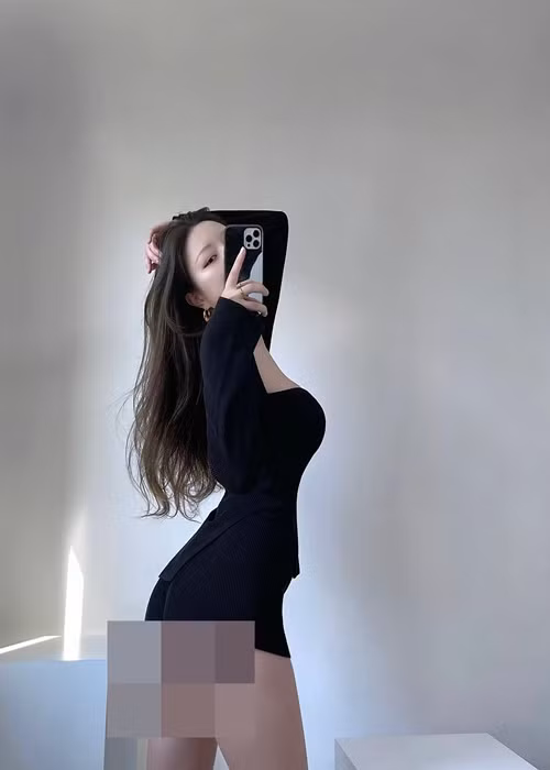 Mê diện đồ hở, Choisomi từng rơi vào cảnh bị hớ hênh.