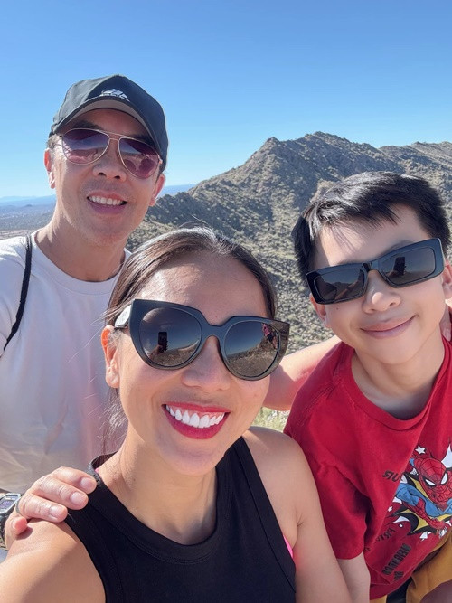 Con trai Khánh Ngọc được Desalle Bùi yêu thương như con ruột. Ảnh: FBNV.