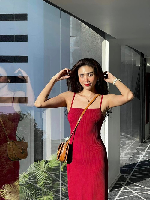 Nữ người mẫu quyết định làm đám cưới từ lâu nhưng hoãn lại vì công việc bận rộn.