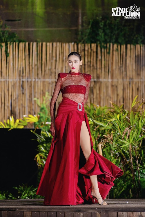 Sau 3 lần thu nhỏ ngực, Võ Hoàng Yến tự tin diện mọi loại trang phục.