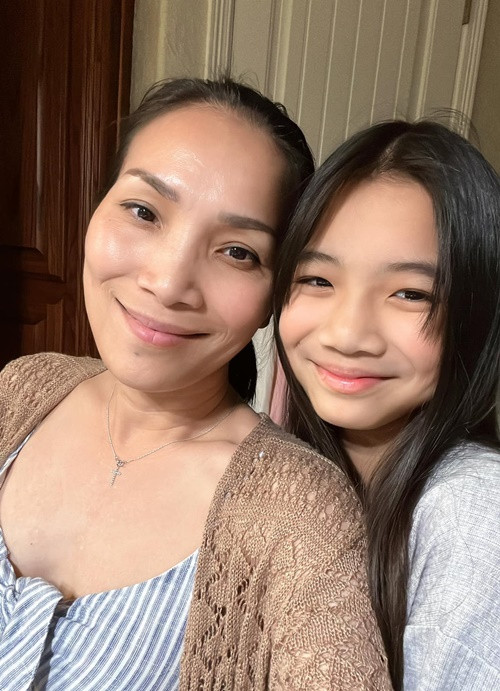 Nữ ca sĩ có một cô con gái, hai cậu con trai.