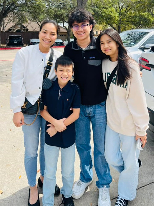 Hạnh phúc bên các con của giọng ca Mắt nai cha cha cha đầy bình dị.