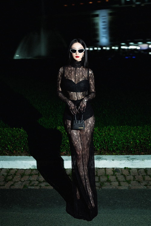 Nữ diễn viên sinh năm 1995 gợi cảm, nuột nà hơn thời mới nổi.