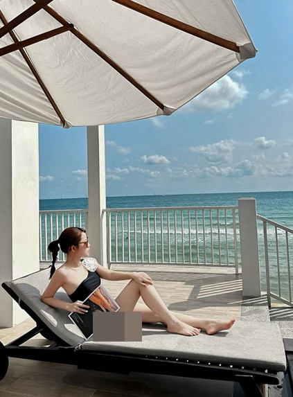 Puka diện bikini, phô trọn vóc dáng nuột nà.