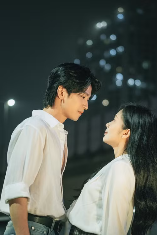 Hai diễn viên đang độc thân nên được nhiều fan "đẩy thuyền".