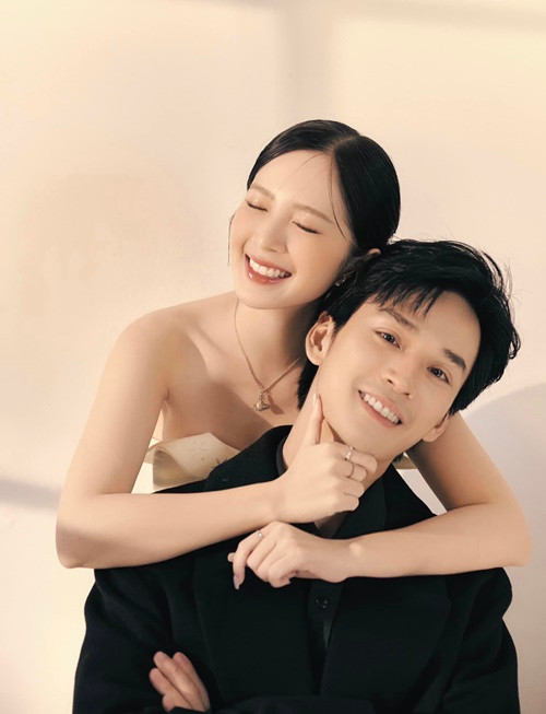 Nữ diễn viên khẳng định, cô và Trần Nghĩa vẫn chỉ là những người bạn diễn thân thiết.