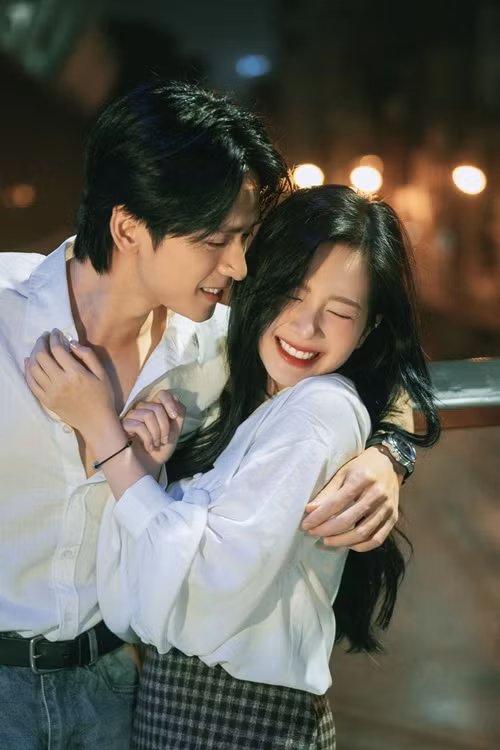 Nhiều khán giả khen Hoàng Huyền và Trần Nghĩa đẹp đôi khi bên nhau.