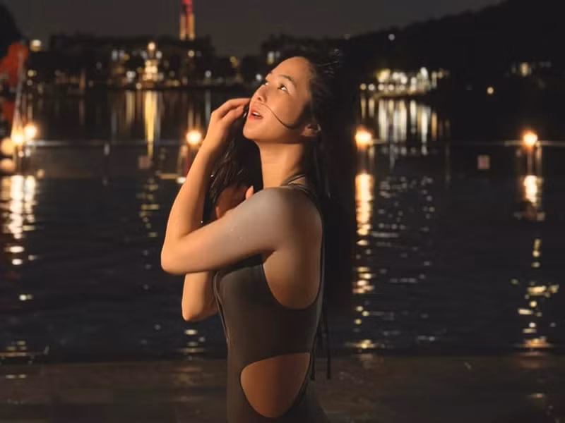 Trong quá khứ, Hương Tràm từng xác nhận phẫu thuật thẩm mỹ mũi. Ảnh: FBNV.