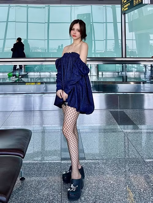 Bạch Lan Phương sở hữu vóc dáng cân đối, gương mặt xinh đẹp.