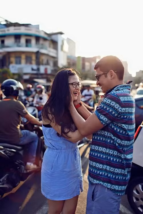 Mạc Anh Thư quyết định gắn bó với Huy Khánh dù nam diễn viên bị gắn mác đào hoa, từng qua 1 lần đò và có 1 người con riêng. Ảnh: Vietnamnet.