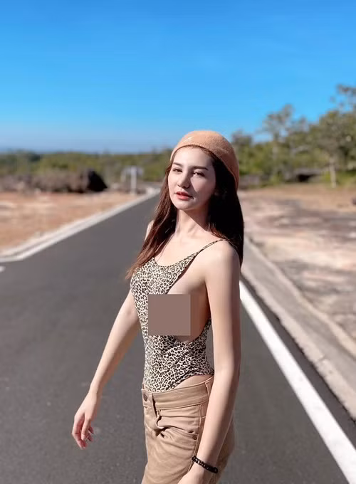 Hot girl ăn mặc táo bạo hơn trong vài năm trở lại đây.