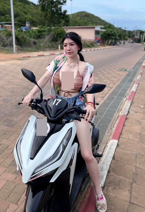 Nếu ngượng ngùng, cô nàng sẽ không ăn mặc thiếu vải mọi nơi.