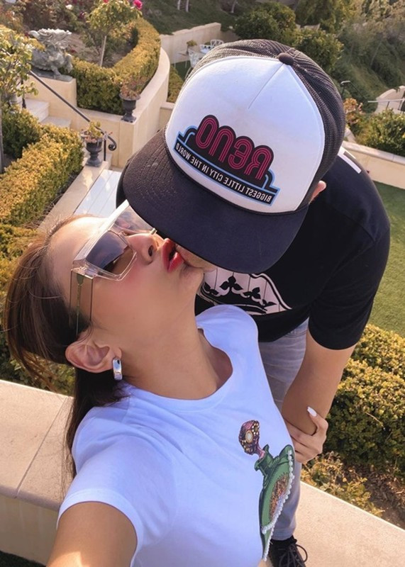 Võ Hoàng Yến và nửa kia tin rằng tình cảm khi vượt qua thử thách chắc chắn sẽ bền chặt hơn.