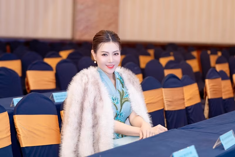 Trong một cuộc phỏng vấn, Thanh Hương khẳng định chồng luôn đứng sau cô hậu thuẫn về tinh thần và hỗ trợ 100% về vật chất. “Ông xã tuyệt vời vô cùng, lúc nào cũng muốn tôi được làm những điều tôi thích”, nữ diễn viên khen người bạn đời.