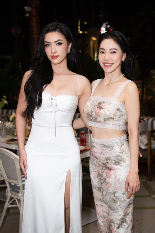 Sau Hoa hậu Hòa bình Việt Nam 2023, Minh Nhàn theo đuổi công việc người mẫu, MC. 