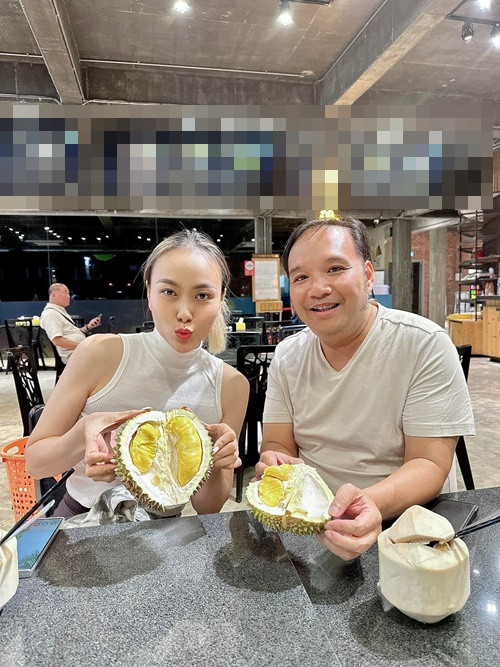 Năm 2022, chia sẻ trên truyền thông, nhạc sĩ Nguyễn Hà cho hay, anh luôn vào bếp nên vợ không cần nấu ăn. Ảnh: FBNV.