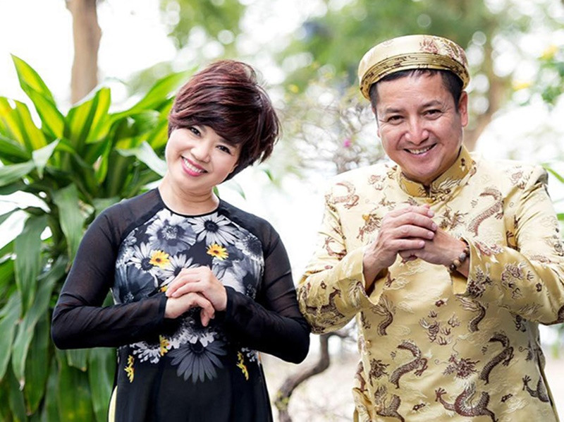 Chí Trung và Ngọc Huyền âm thầm ly thân năm 2016 và cuối năm 2018 ly hôn. Về lý do giữ im lặng cho đến năm 2020, Chí Trung cho hay vì cả hai biết mình là người của công chúng và là "biểu tượng hôn nhân" với hơn 32 năm chung sống. Ảnh: Phụ Nữ Ngày Nay.