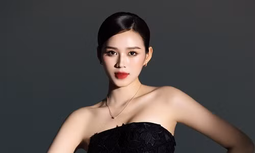 BTC len tieng viec chon Do Ha lam giam khao Mr World Vietnam 2024