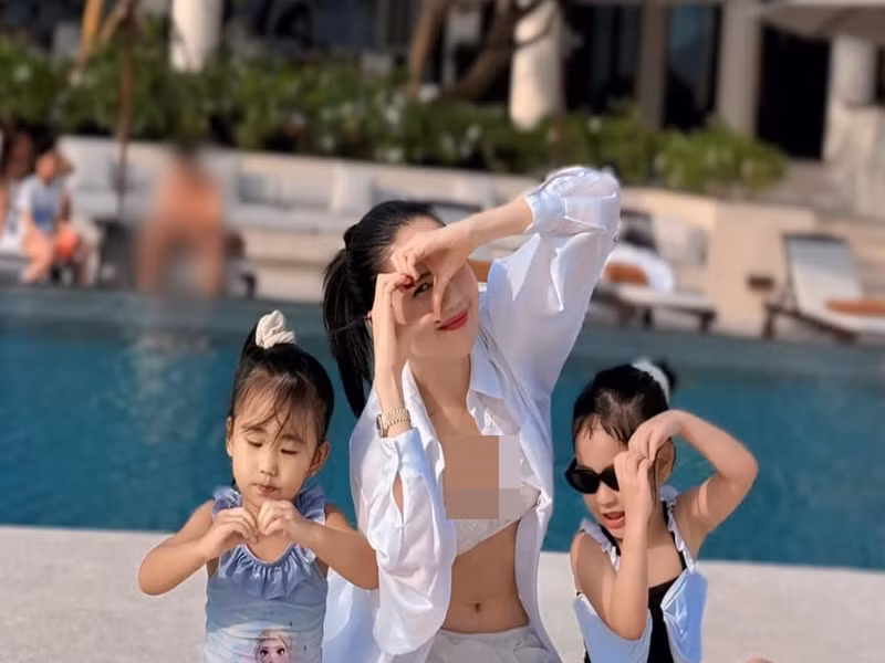 Chân dài gốc Trà Vinh chưa lấy lại được vóc dáng săn chắc.