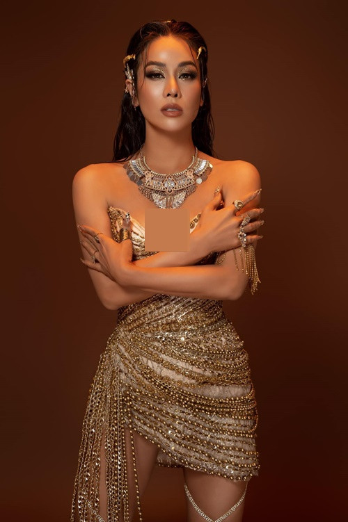 Nhật Kim Anh phủ nhận nghi vấn hẹn hò TiTi. Năm 2022, khi bị đồn mối quan hệ với TiTi rạn nứt, Nhật Kim Anh cho biết, cả hai vẫn thân thiết. Do Nhật Kim Anh và TiTi bận rộn công việc riêng nên không đồng hành cùng nhau.