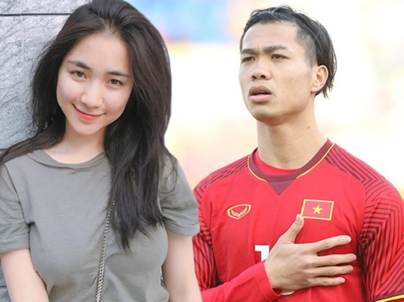 Cuối năm 2014, Hòa Minzy vướng nghi vấn hẹn hò Công Phượng. Tháng 9/2016, tin đồn cả hai chia tay bắt đầu được lan truyền. Tháng 11/2016, trong buổi ra mắt sản phẩm âm nhạc, Hòa Minzy cho biết, Công Phượng là người chủ động nói lời chia tay. Hiện tại, Công Phượng có tổ ấm hạnh phúc bên Tô Ngọc Viên Minh. Ảnh: Vietnamnet.