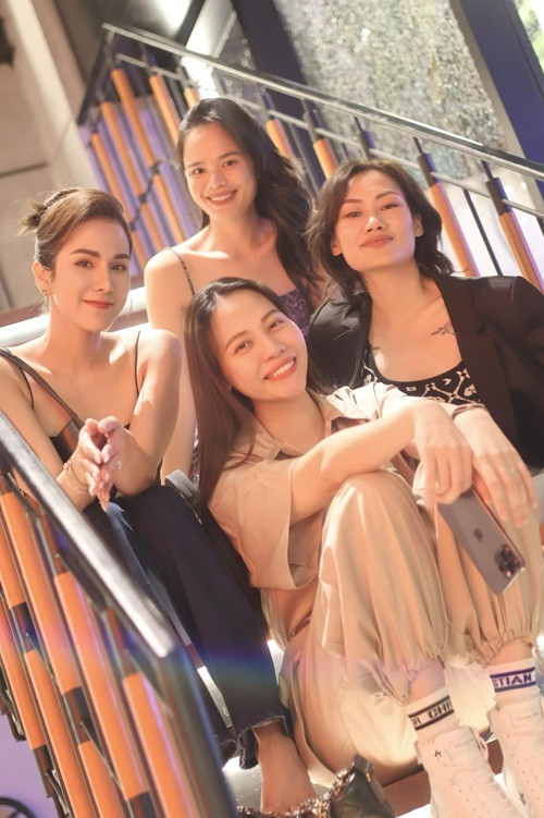 Đàm Thu Trang, Pông Chuẩn và Thu Hiền hiện có sự nghiệp lẫn tình duyên viên mãn, trong khi Diệp Lâm Anh đang làm mẹ đơn thân.