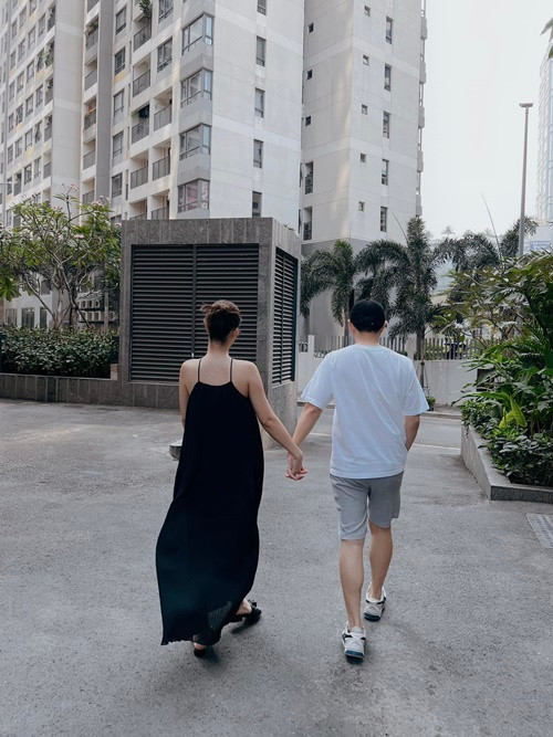 Ông Cao Thắng và Đông Nhi chào đón thành viên thứ 4 của gia đình sau 5 năm kết hôn.