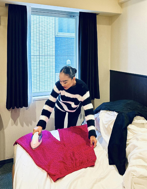 Cuối tháng 4/2021, Đoan Trang cùng chồng con sang định cư ở Singapore để tiện cho công việc của chồng cô.