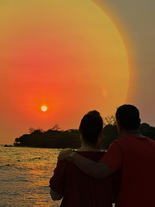 Nhiều khán giả ngưỡng mộ cuộc hôn nhân 24 năm của cặp đôi diễn viên.