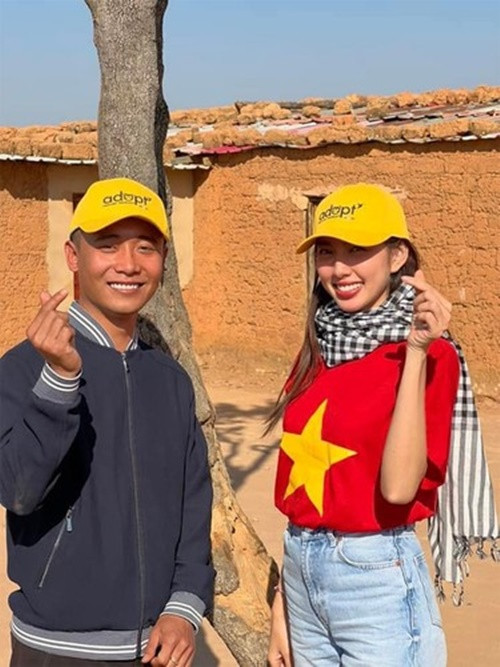 Thùy Tiên cho biết, rất vui được ghép cặp với Quang Linh bởi điều này chứng tỏ cả 2 nhận được nhiều sự yêu mến, quan tâm của công chúng.