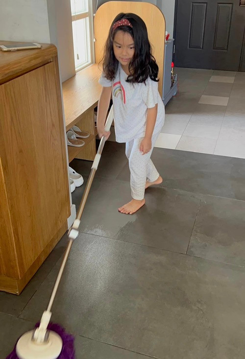 Tuệ An - con gái thứ hai của Phạm Quỳnh Anh năm nay 7 tuổi.