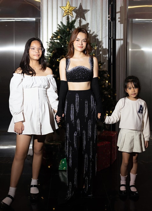 Tuệ Lâm có chiều cao 1m64 ở tuổi 12.