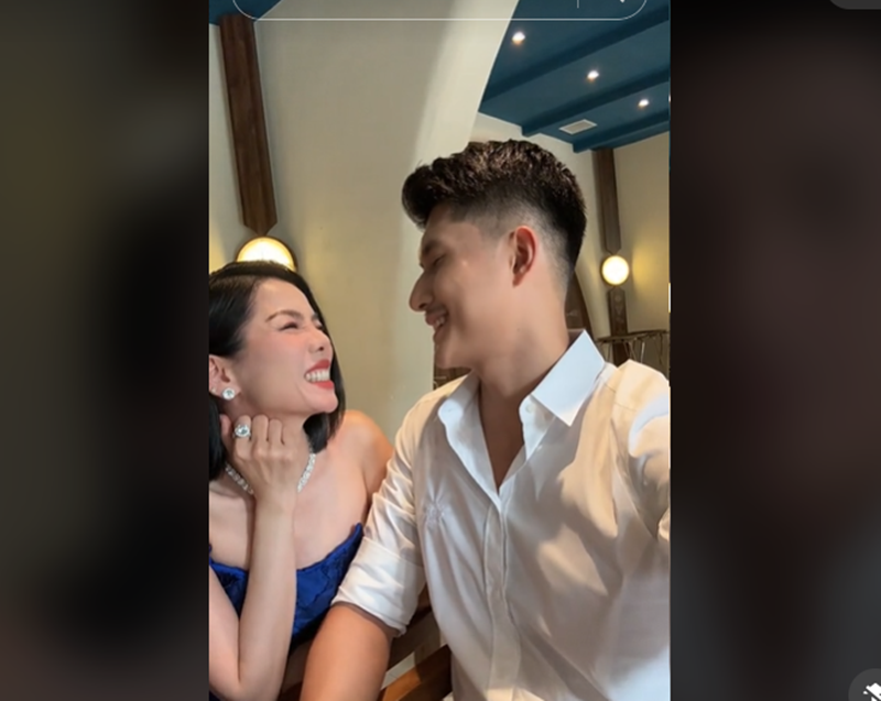 Dù cách biệt 12 tuổi, Lệ Quyên và Lâm Bảo Châu lại rất hòa hợp, gắn kết 4 năm qua.