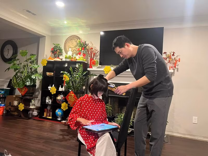 Louis Trần - chồng Trang Trần chia sẻ, anh sẽ xây riêng một nhà kính ở sân sau để vợ trồng cây.