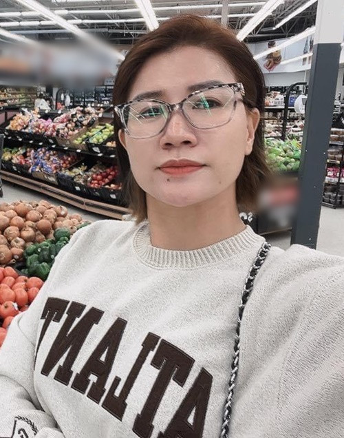 Chân dài chia sẻ, khi ở Việt Nam, cô có người giúp việc nên ít khi phải làm nội trợ.