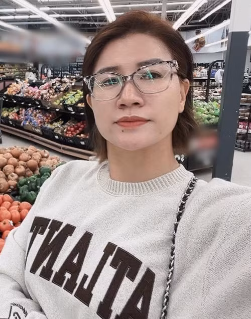 Chân dài chia sẻ, khi ở Việt Nam, cô có người giúp việc nên ít khi phải làm nội trợ.