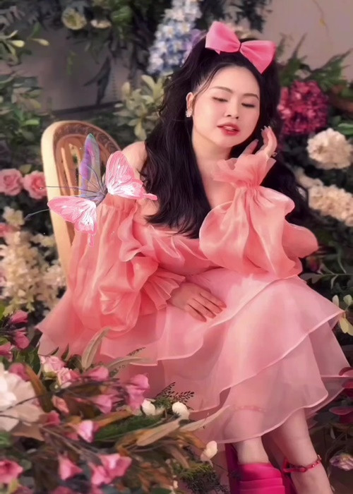 Trương Phương chia sẻ: "Mình tự tin rằng dù ở bất kể hình thể nào thì cũng đều có thể thành công nhờ cố gắng".