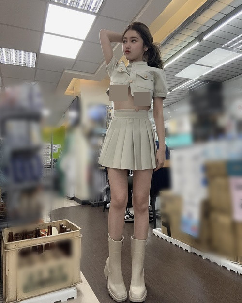 Nếu Tạ Hựu Tâm cứ bất chấp bị đàm tiếu, có lẽ cô nàng sẽ chẳng thể tiến xa.