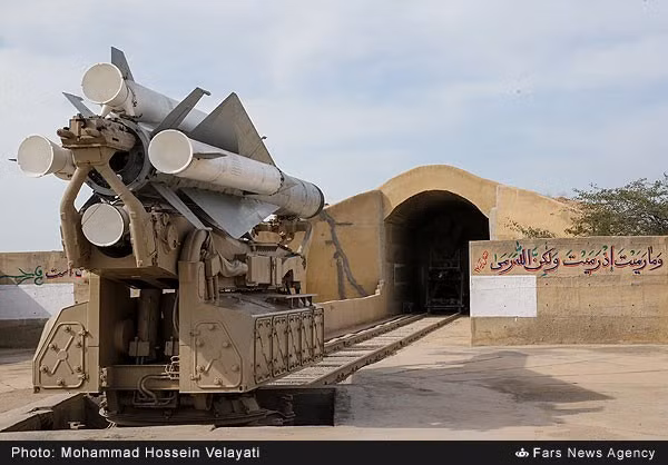 Bệ phóng cố định của hệ thống tên lửa phòng không S-200 có tầm bắn ước đạt 250-300km. Chúng khá đồ sộ, có hầm ngầm để bảo vệ tên lửa. Nguồn ảnh: Fars