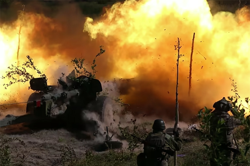 Đánh giá về tình hình chiến lược, Quân đội Ukraine có sức mạnh và đạn dược hạn chế. Việc mở mặt trận Kursk sẽ ảnh hưởng đến việc phòng thủ của mặt trận phía đông. Ảnh: Pravda.