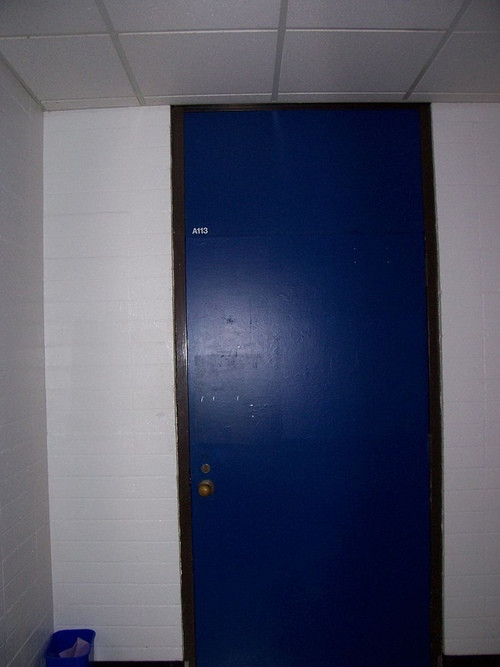 Căn phòng A113 huyền thoại, cội nguồn của kí tự bí ẩn A113 trong nhiều bộ phim.