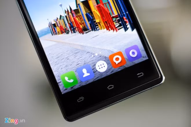 Clound String HD Pro chạy hệ điều hành Android 5.1, dùng chip xử lý 4 nhân Spreadtrum SC9832A tốc độ 1,3 GHz, RAM 2 GB, bộ nhớ trong 16 GB có thể mở rộng qua khe cắm thẻ nhớ ngoài.