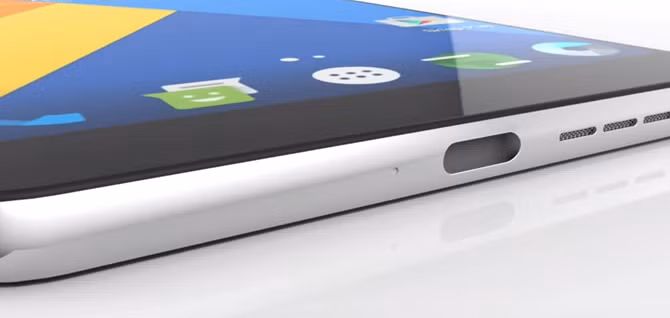 Cạnh trên có phím nguồn cùng giắc cắm tai nghe 3,5mm, cạnh dưới là cổng kết nối USB Type C và loa ngoài hầm hố. Cạnh phải bố trí cụm phím tăng giảm âm lượng trong khi cạnh trái là khe cắm sim.