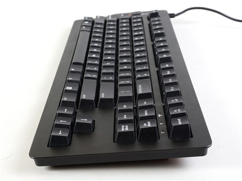 Tuy mỏng cơm nhưng sẽ thật là một điểm cộng đáng giá nếu nhà sản xuất bán kèm tấm kê tay cho Das Keyboard 4C Professional.