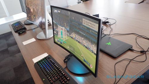 Samsung vừa chính thức ra mắt 2 mẫu màn hình cong mới ứng dụng những công nghệ hiện đại hứa hẹn mang đến cho game thủ một không gian giải trí gần như không có giới hạn.