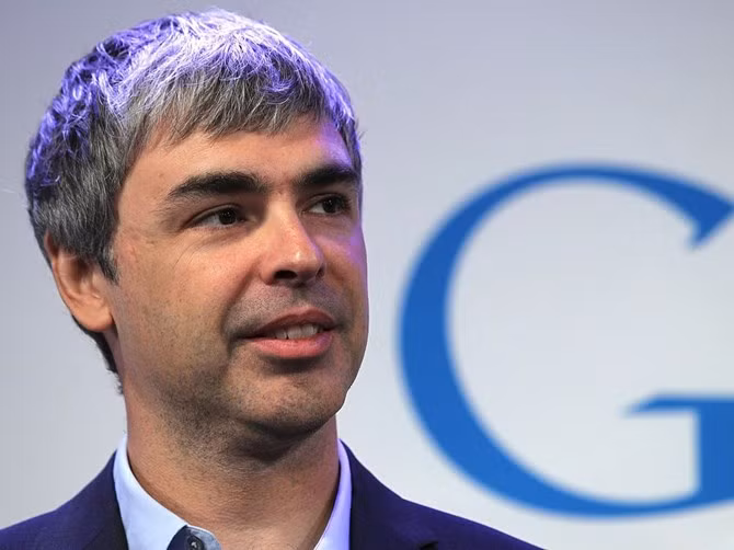 2. Larry Page - Đồng sáng lập kiêm CEO Alphabet: Không chỉ dừng lại ở một công cụ tìm kiếm, Google đã phát triển nên rất nhiều công nghệ khác buộc những người đồng sáng lập phải tái cơ cấu công ty. Trong một lá thư vào mùa hè năm ngoái, Page công bố việc lập công ty mẹ Alphabet, quản lý hoạt động của Google và nhiều công ty con khác. Ở vai trò CEO Alphabet, Page có thể tập trung vào việc mua các công nghệ mới, phát triển dự án "moonshot", và phát triển tài năng - chẳng hạn đưa Sundar Pichai từ phó chủ tịch cấp cao lên vị trí CEO của Google.