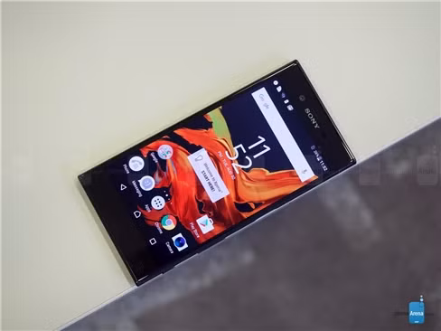 Để tất cả những tính năng hot kể trên có thể phát huy hết tác dụng, Xperia XZ đã được Sony trợ lực bằng bộ xử lý Qualcomm Snapdragon 820, RAM 3GB và camera chính có cảm biến hỗ trợ độ phân giải đạt mức 23MP.