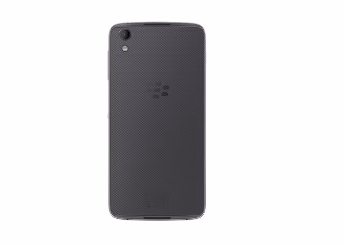 BlackBerry DTEK50 được nhà sản xuất đánh giá là "điện thoại thông minh an toàn nhất thế giới". Dựa trên Android 6.0 Marshmallow, chiếc điện thoại này sẽ mã hóa tất cả các thông tin người dùng. Máy được phát hành kèm với một ứng dụng bảo mật độc quyền giúp người dùng "phát hiện các mối đe dọa đến sự riêng tư và chủ động ứng phó".