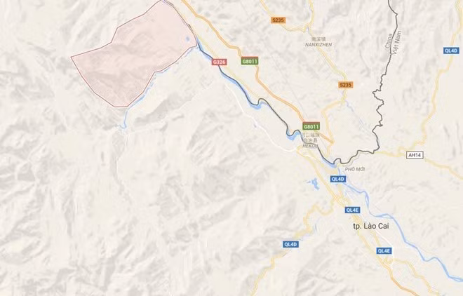 Theo đại tá Hoàng Mạnh Hùng - Phó giám đốc Công an tỉnh Lào Cai, hiện trường vụ án gia đình 4 người bị giết ở khu vực rừng núi giáp biên giới, cách trung tâm huyện Bát Xát khoảng 40 km. Ảnh: Google Maps.
